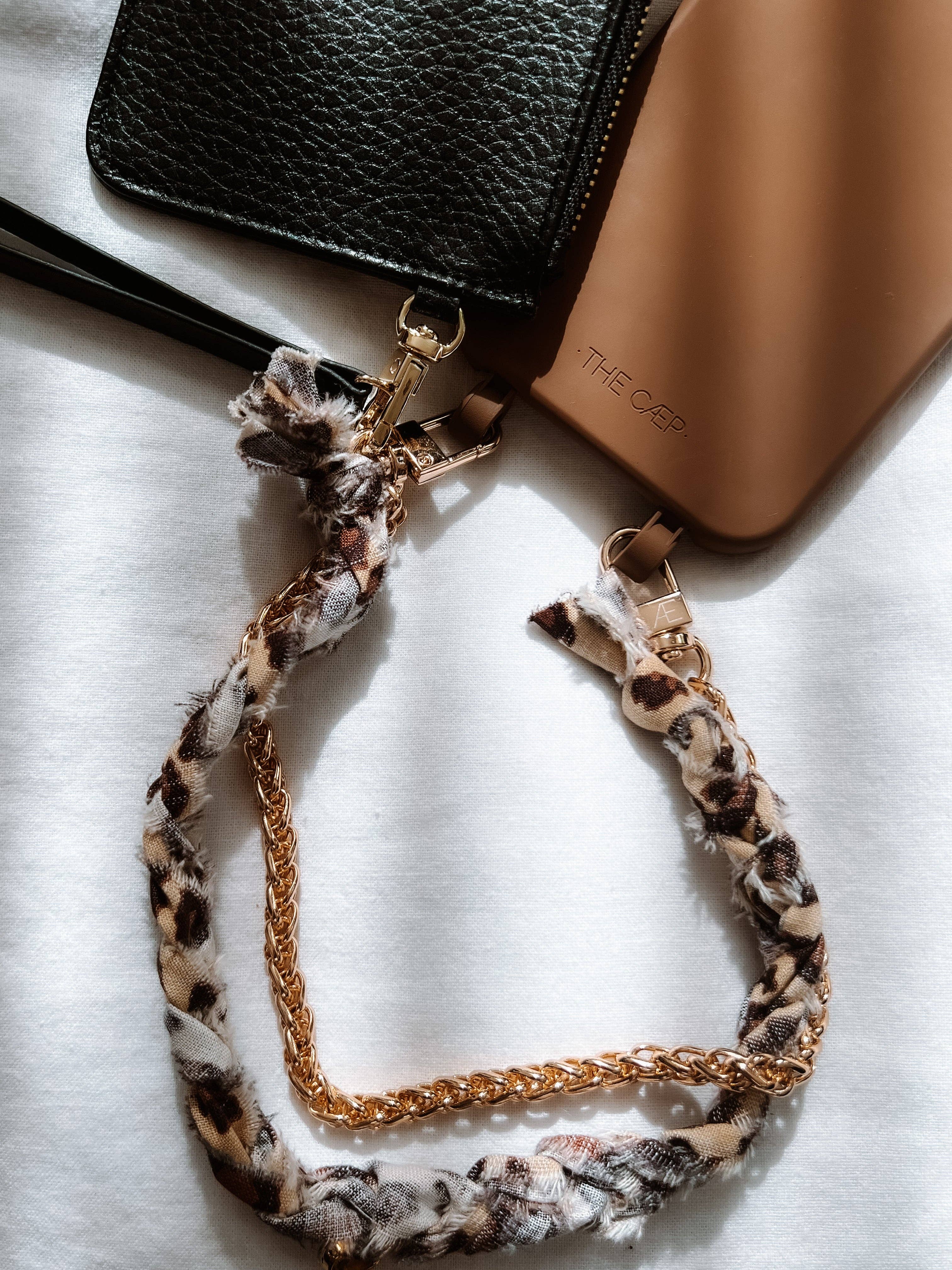 Savannah Phone Wristlet