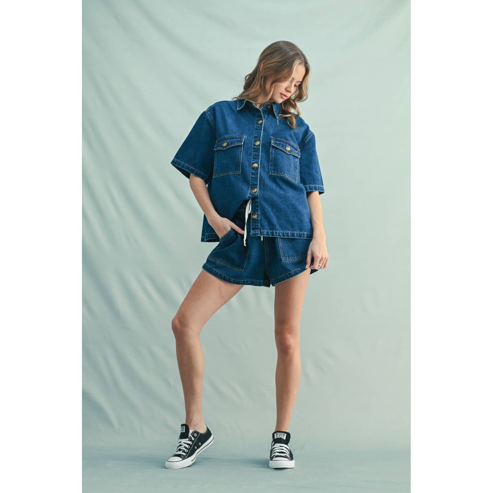 Denim short with drawstring