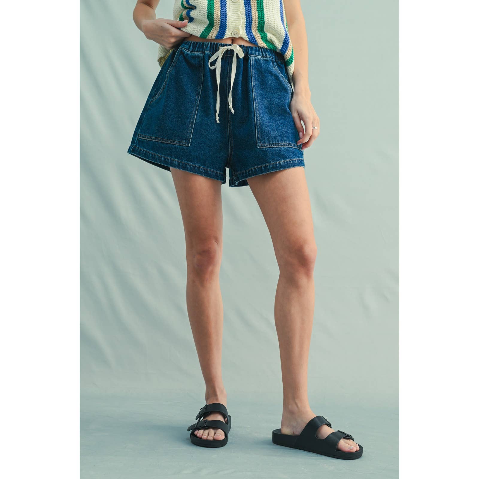 Denim short with drawstring