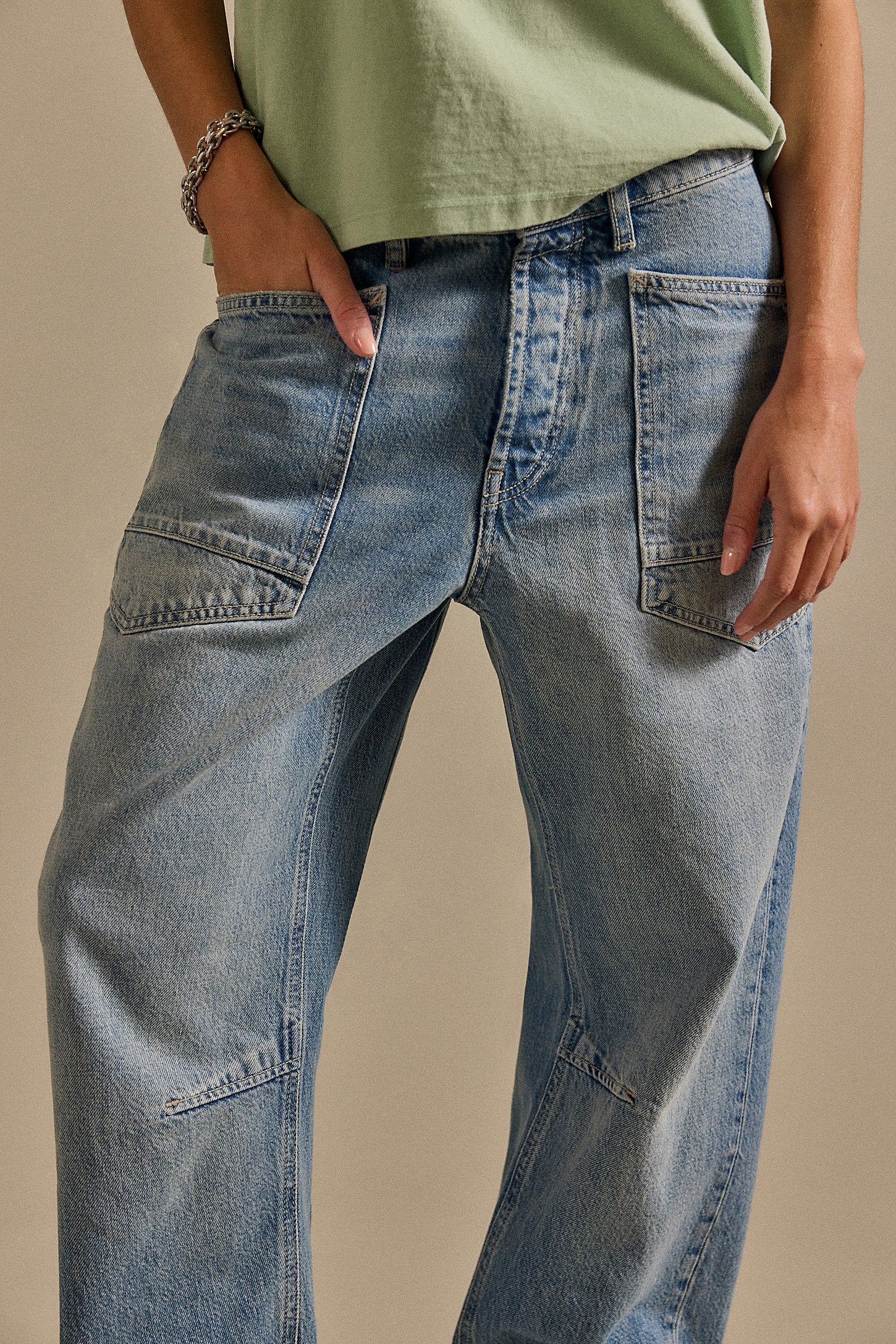 Minimalist Moxie Barrel Jeans