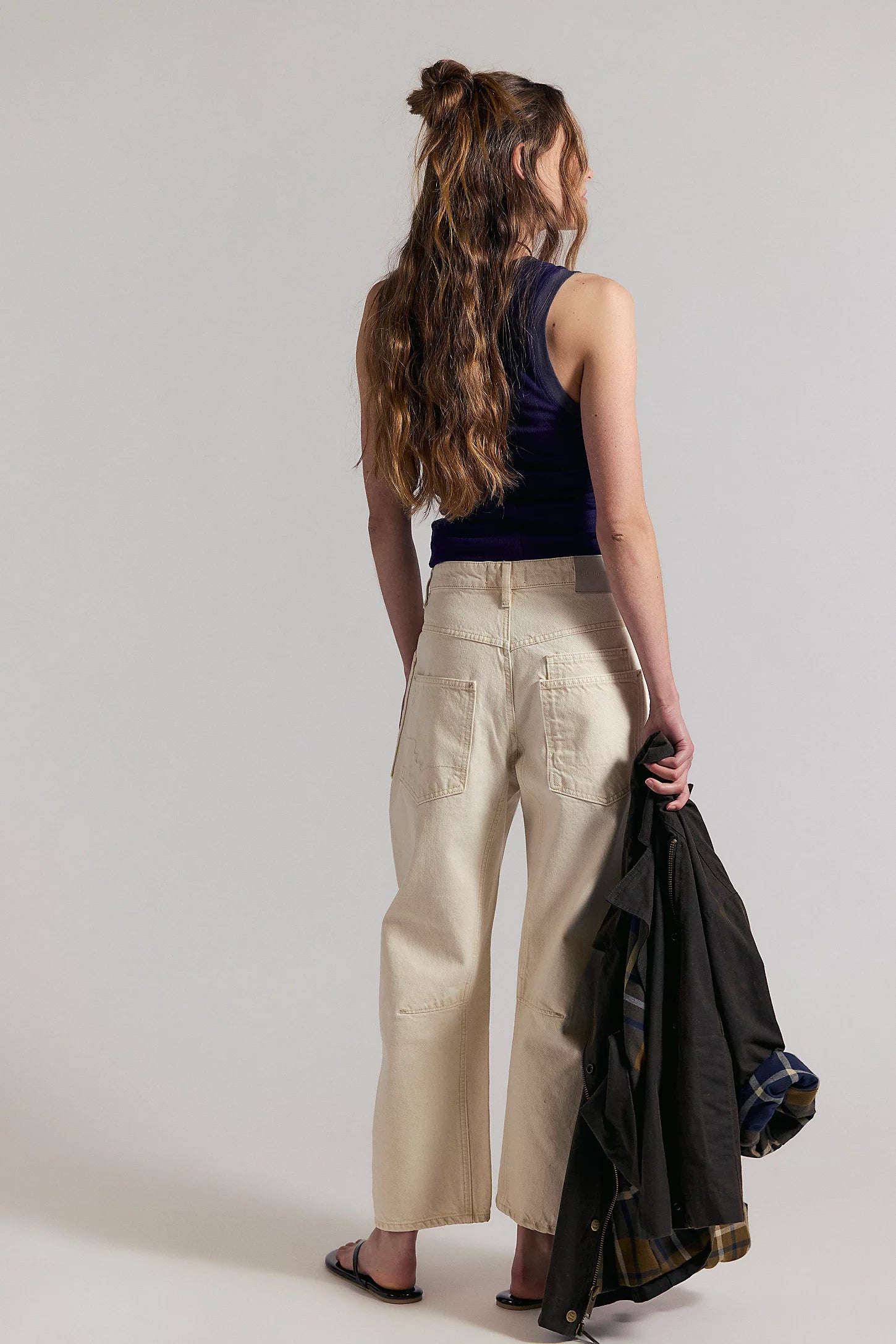 Minimalist Moxie Barrel Jeans