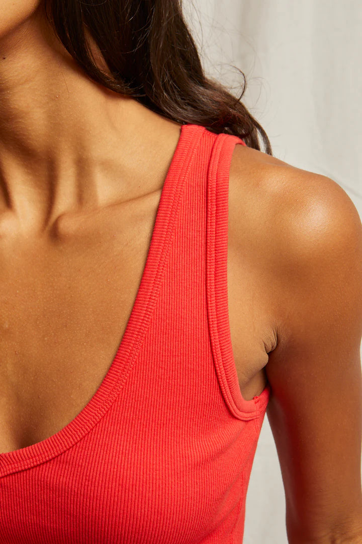 Maria, v-neck tank
