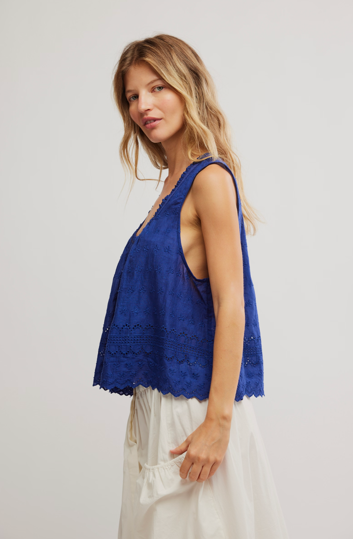 Marina Eyelet Tank