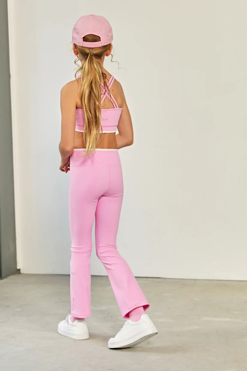 Essence Flare Accent Leggings