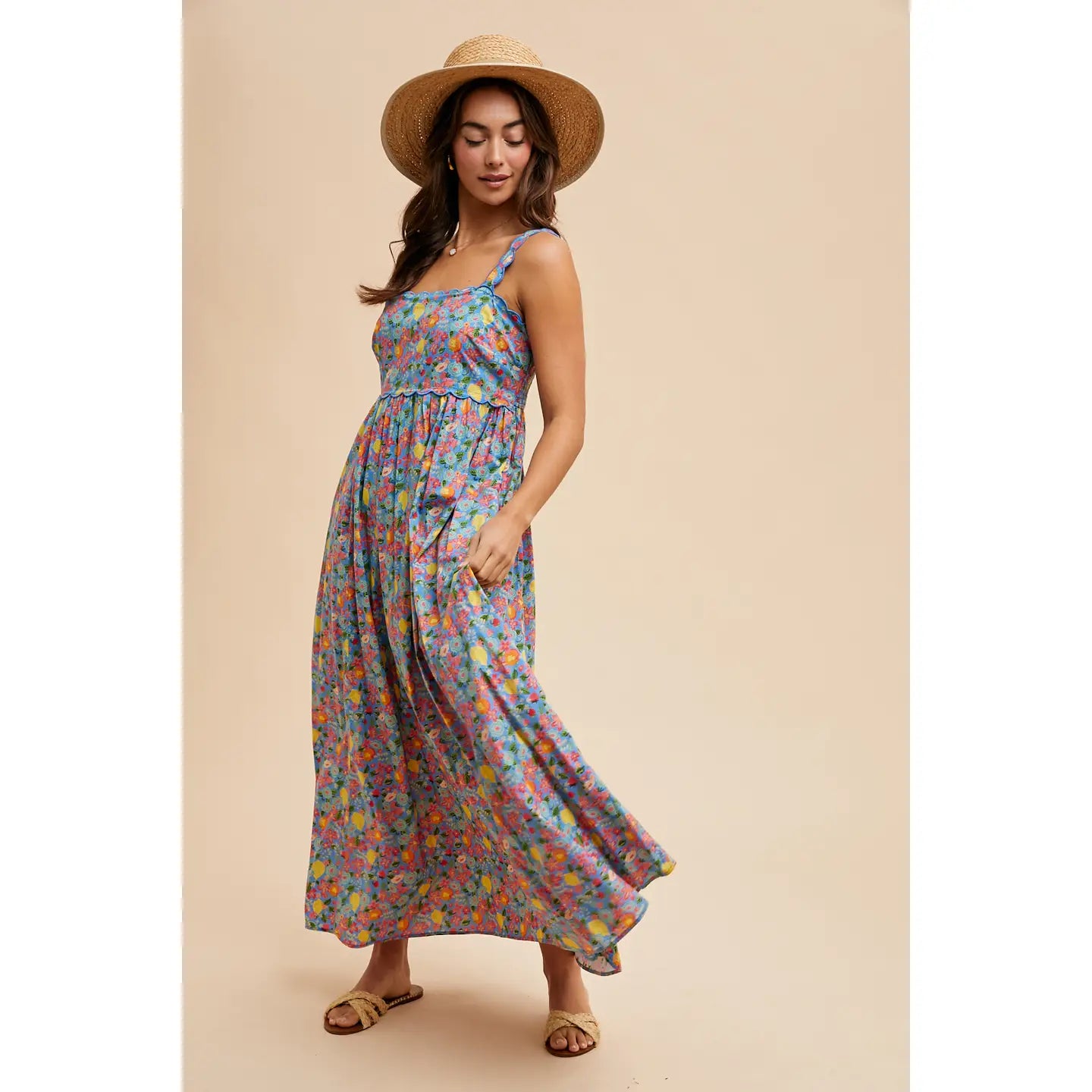 Scalloped Maxi Mid Brushed Classic Blue / Medium Scalloped Maxi Mid Brushed Classic Blue / Medium