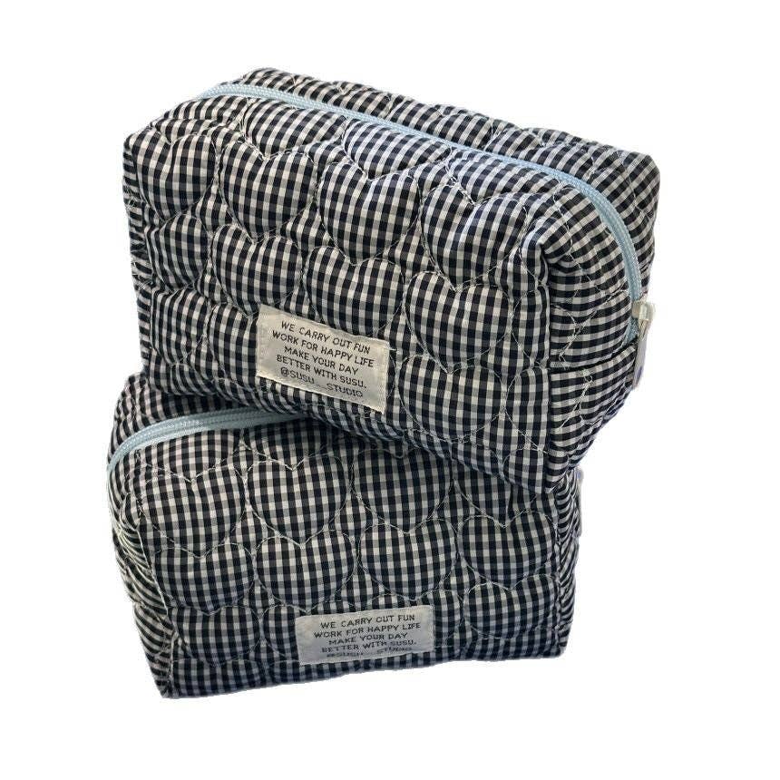 Plaid Heart Travel Bag