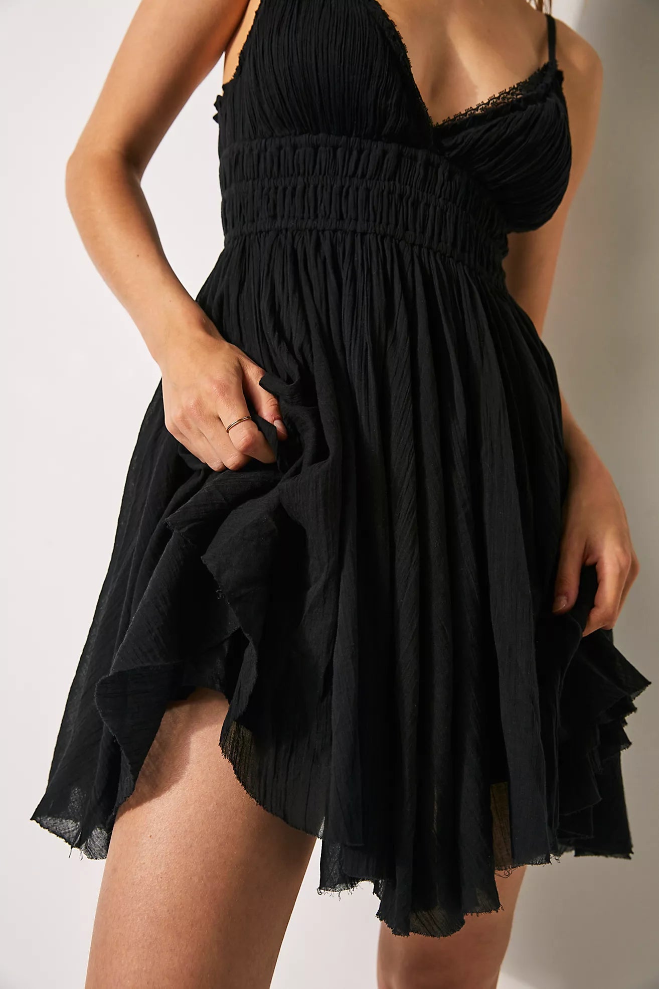 Delia Slip