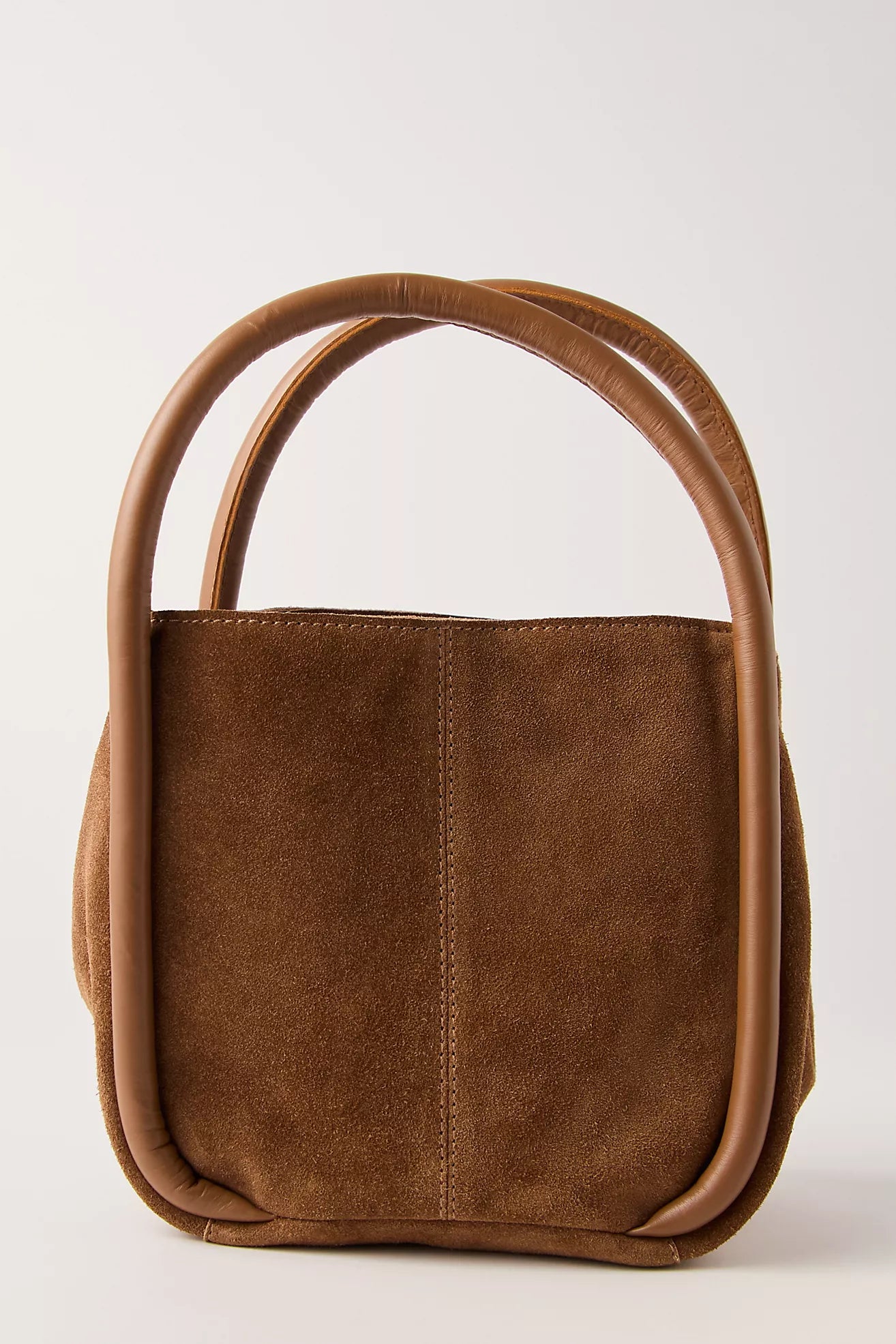 Barlow Bucket Bag