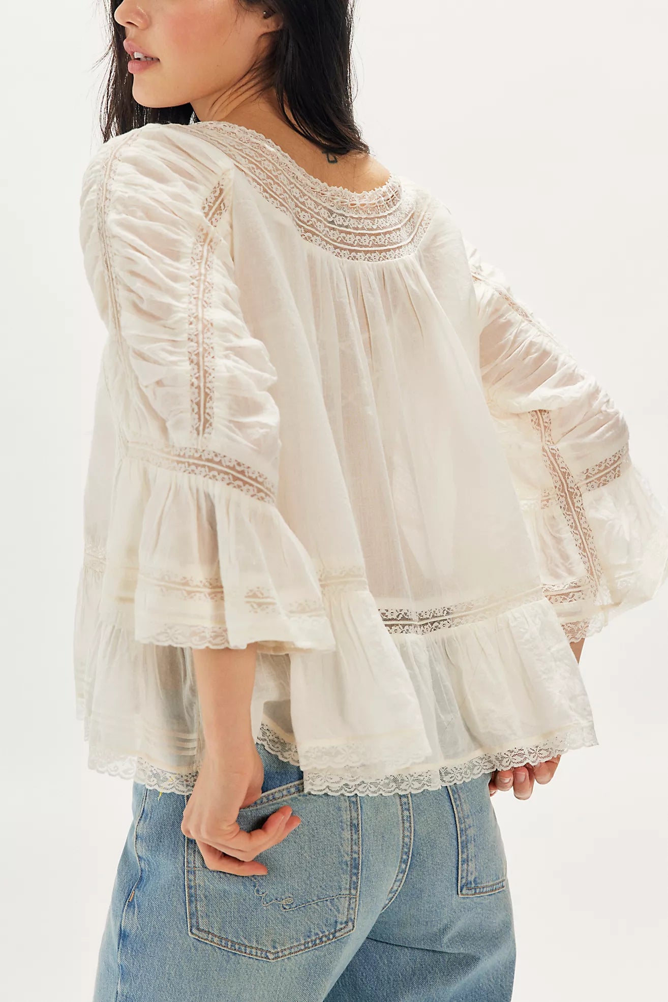 She's A Romantic Top