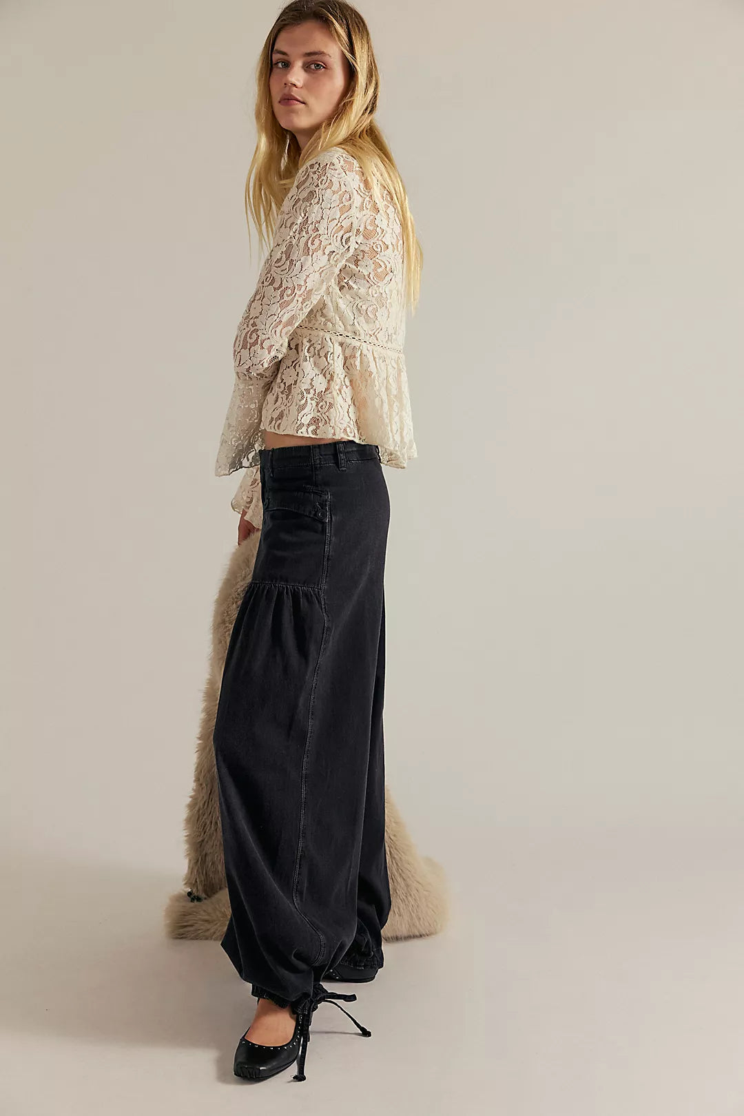 Lotus Jean