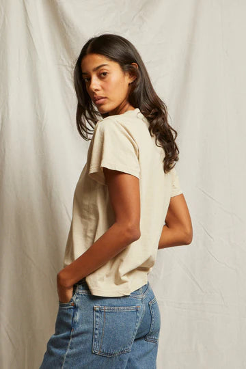 Hendrix, boxy v neck tee
