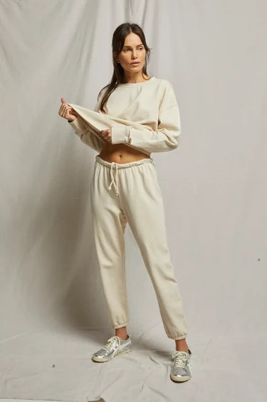 Johnny, sweatpants