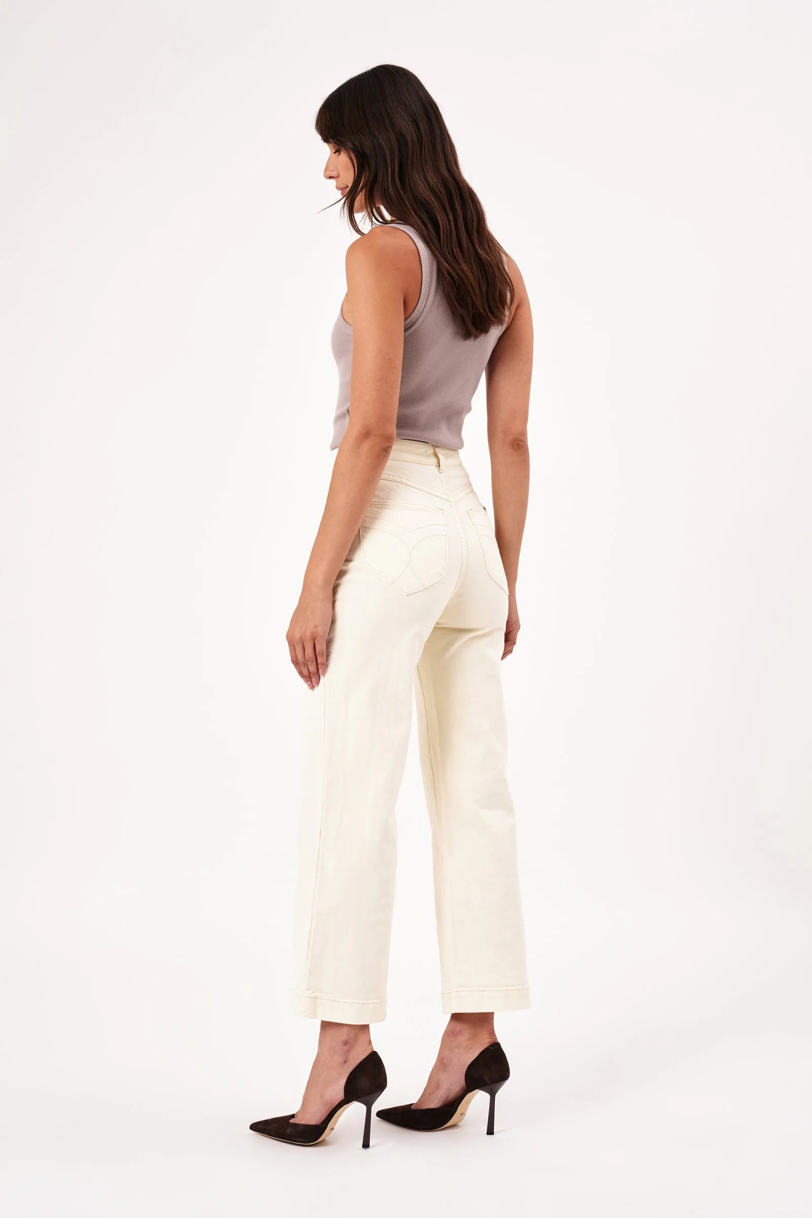 Sailor Jean, Ankle