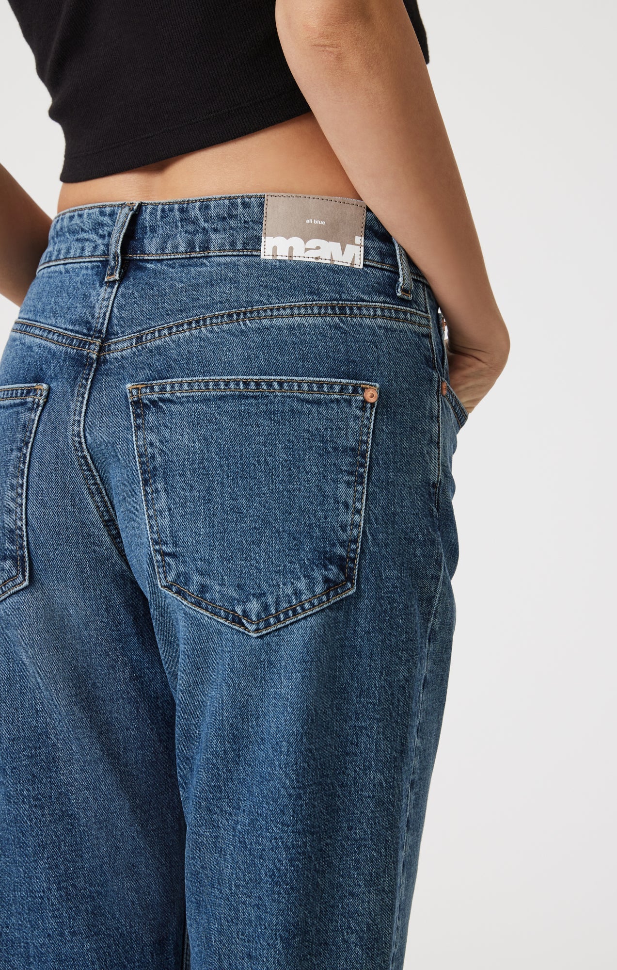 Savannah Cuffed Straight Leg Jeans