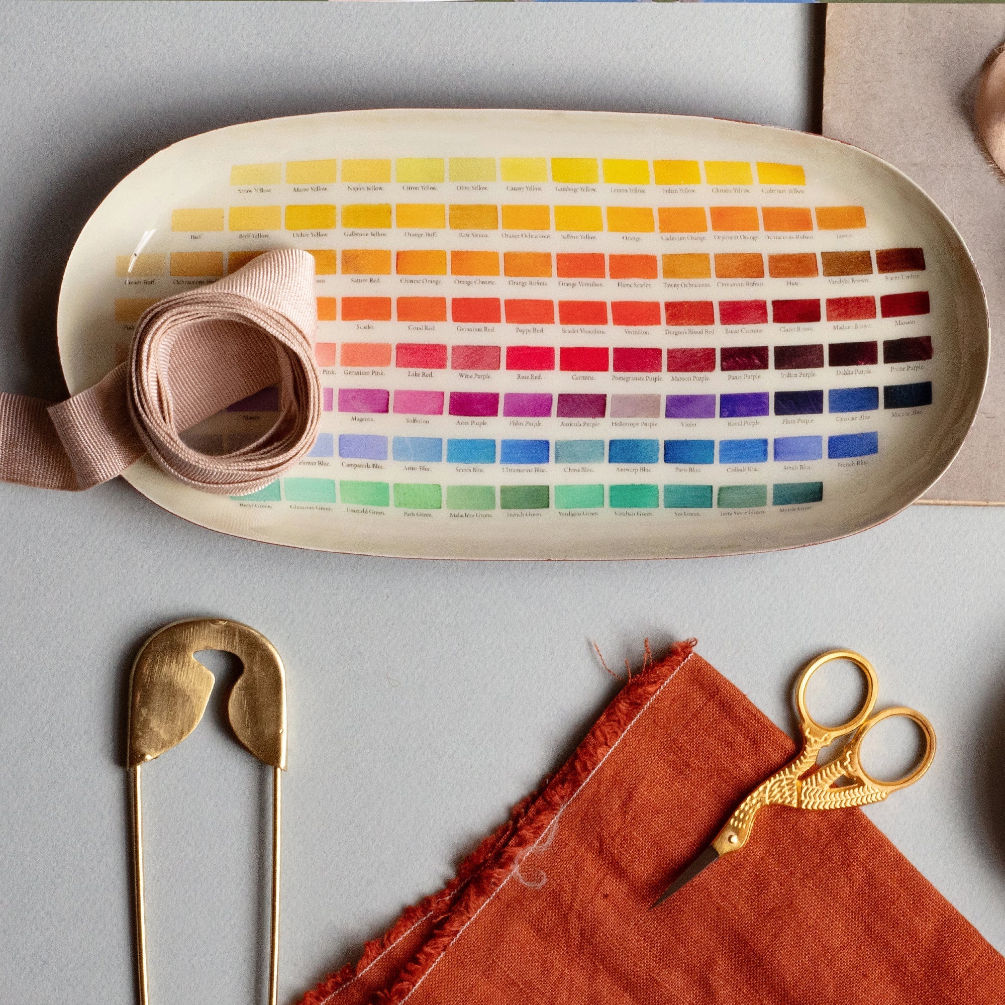 Oval Enamel Tray, Nomenclature of Colors