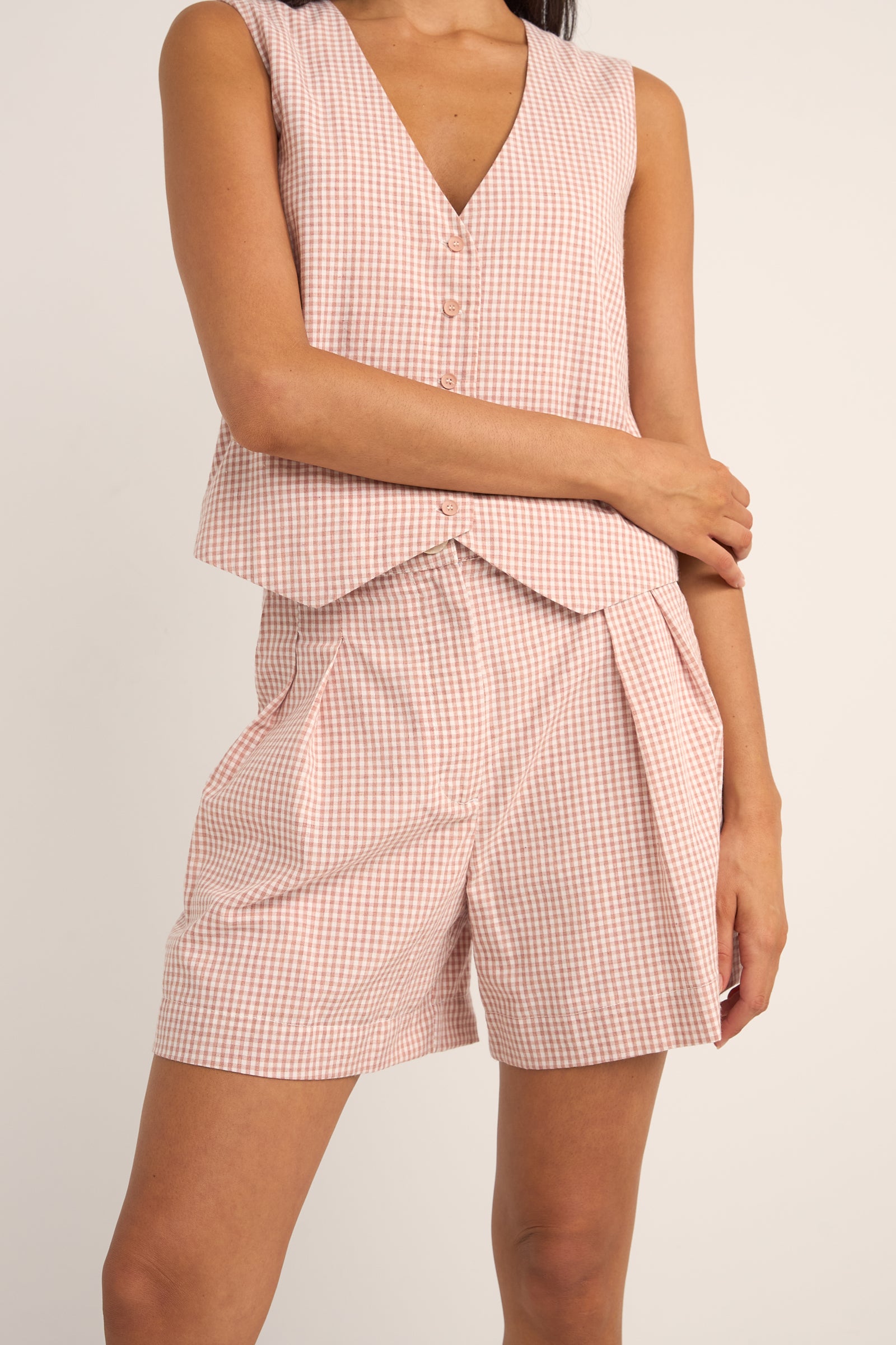 Lola check short